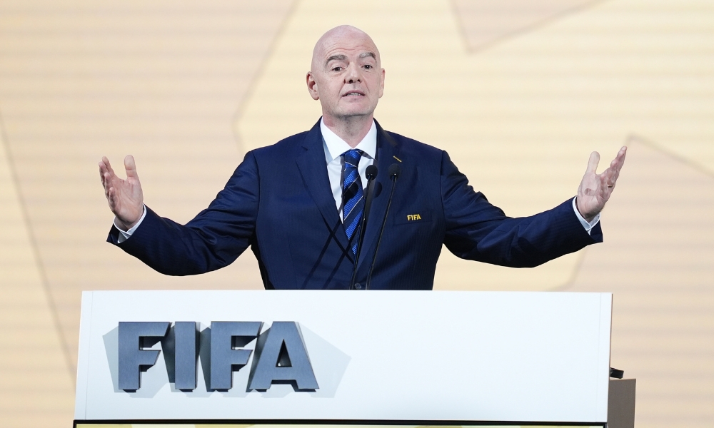 並舉辦多項 並舉辦多項